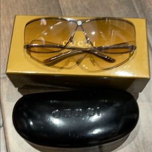 Gucci sunglasses 100% authentic